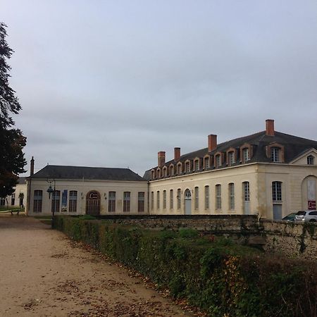 Hotel La Capitainerie Châteauneuf-sur-Loire Exterior foto