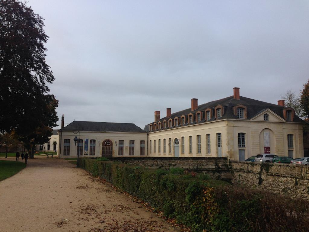 Hotel La Capitainerie Châteauneuf-sur-Loire Exterior foto